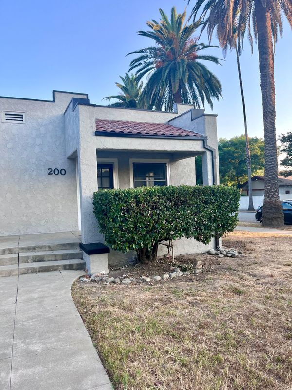 200 E Columbia Ave in Pomona, CA - Building Photo - Building Photo
