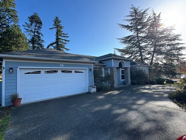 81 Swinomish Dr in La Conner, WA - Building Photo - Building Photo