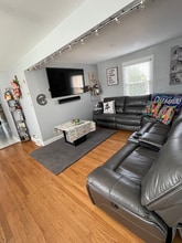 3246 N Ozark Ave in Chicago, IL - Building Photo - Building Photo