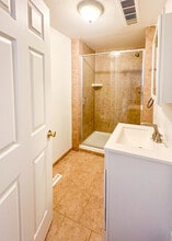 950 Center St, Unit #2 in Lake Geneva, WI - Building Photo - Building Photo