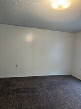 715 Bluff Ave SW in Bandon, OR - Building Photo - Building Photo