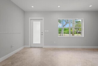 11222 NE 9th Ave in Biscayne Park, FL - Building Photo - Building Photo