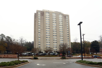 Finlay House in Columbia, SC - Building Photo - Building Photo