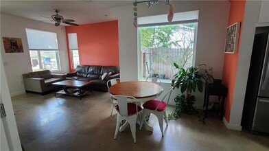 5604 Grover Ave in Austin, TX - Building Photo - Building Photo
