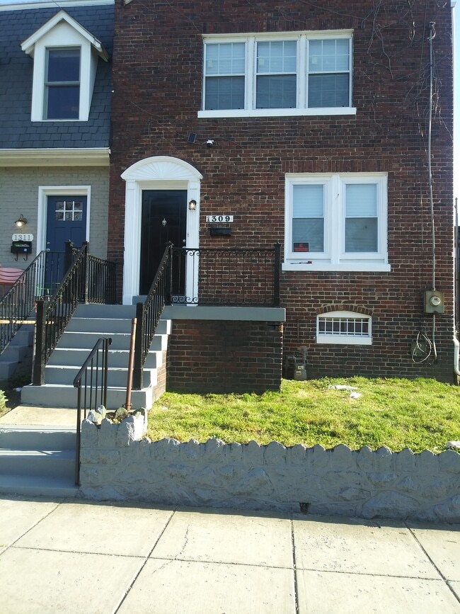 property at 1309 T St SE