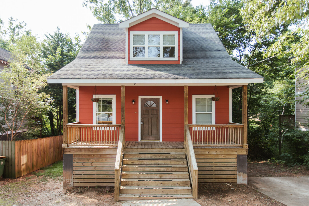 275 Rosa Nell Howard St in Athens, GA - Building Photo