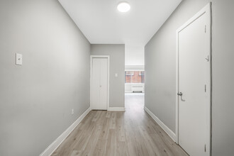 4875 Bourret in Montréal, QC - Building Photo - Building Photo