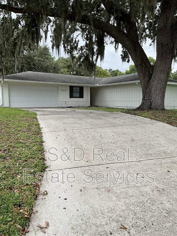 4038 Doral in Winter Haven, FL - Foto de edificio - Building Photo