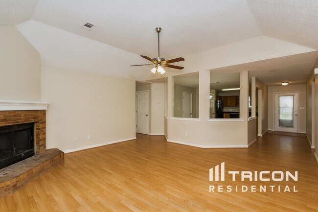 156 Eagle Way in Stockbridge, GA - Building Photo - Building Photo