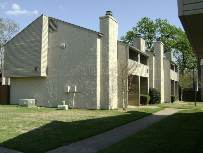 property at 1902 Dartmouth St