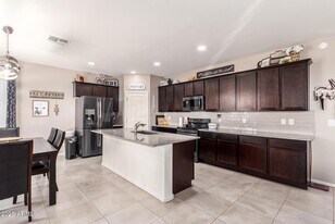 18475 W Via Del Sol in Surprise, AZ - Building Photo