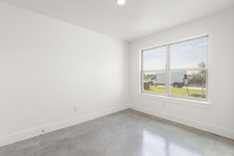 522 Campus St in Troy, TX - Building Photo - Building Photo