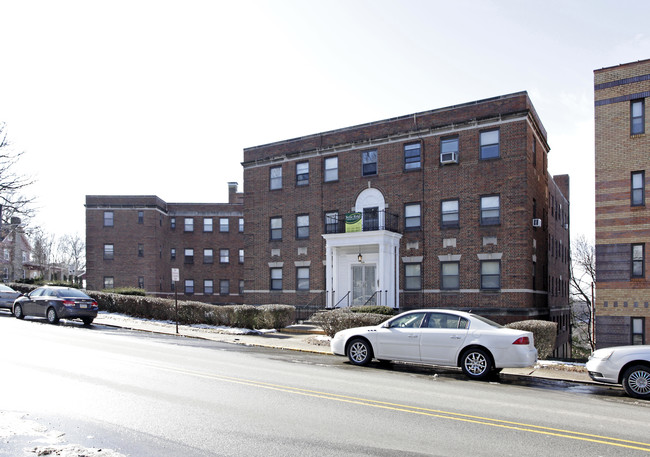 Sceneridge Apartments in Pittsburgh, PA - Building Photo - Building Photo