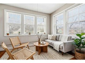 604 Holly Ave in St. Paul, MN - Building Photo