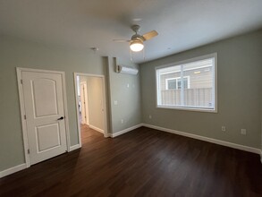 1719 Heirloom St in Davis, CA - Building Photo - Building Photo
