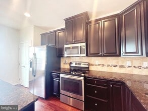 9452 Ballard Green Dr in Owings Mills, MD - Building Photo - Building Photo