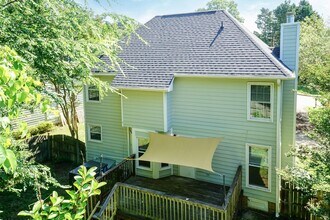 7401 Pennsylvania Ct in Raleigh, NC - Building Photo - Building Photo