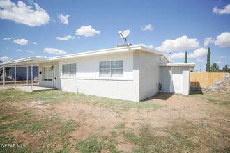 5145 Rutherford Dr in El Paso, TX - Building Photo - Building Photo