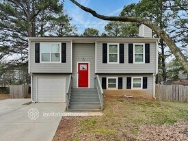 4546 Wellspring Way in Stone Mountain, GA - Building Photo