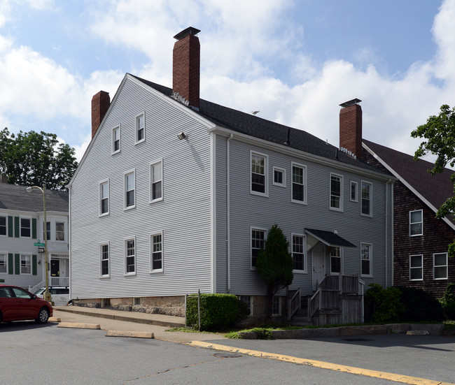 38 Foster St in New Bedford, MA - Foto de edificio - Building Photo