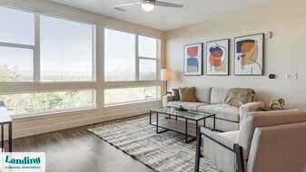 1291 S Ulster St in Denver, CO - Building Photo