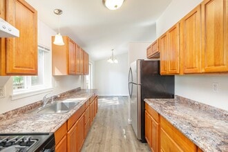 3995 Roblar Rd in Petaluma, CA - Building Photo - Building Photo