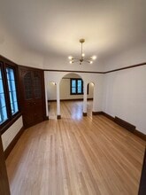 332 E Schiller St, Unit 330 E Schiller St. in Milwaukee, WI - Building Photo - Building Photo