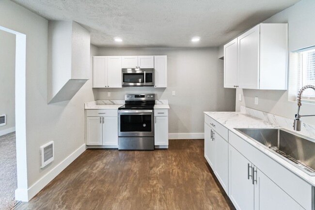 2229 E Boone Ave in Spokane, WA - Building Photo - Building Photo