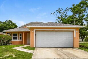 4539 Cypress St in Orlando, FL - Building Photo