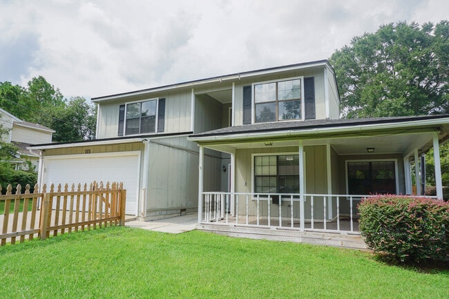 111 Palmetto Dr in Crestview, FL - Building Photo - Building Photo