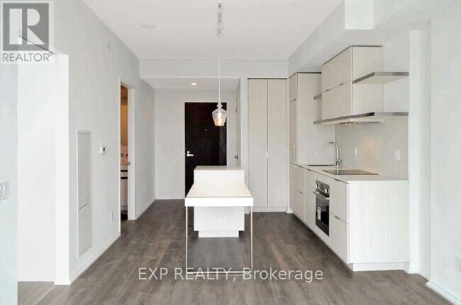 property at 197 Yonge St