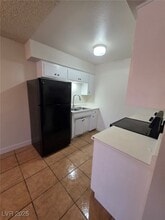 2616 Lynnwood St in Las Vegas, NV - Building Photo - Building Photo