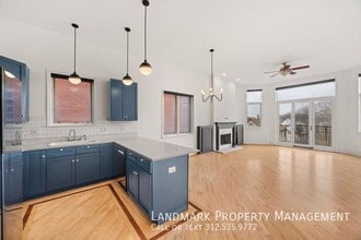 1755 N Artesian Ave in Chicago, IL - Building Photo - Building Photo