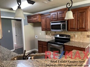 205 Creek View Dr in Austin, AR - Building Photo - Building Photo