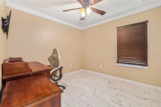 7604 Sunshine Bridge Ave in Gibsonton, FL - Building Photo - Building Photo