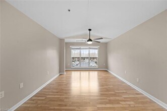 3712 Cotswold Ave, Unit Y in Greensboro, NC - Building Photo - Building Photo