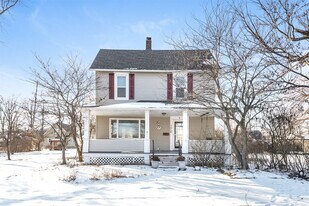 170 Moore Rd in Avon Lake, OH - Building Photo
