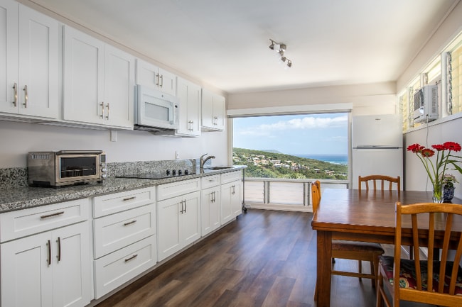 property at 1603A Paula Dr