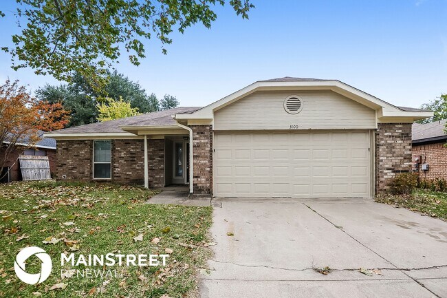 property at 3100 Fairmeadows Ln