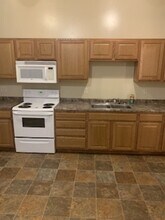 716 Wilson Ave-Unit -716 in Dubuque, IA - Building Photo - Building Photo