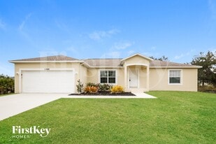 11986 Booth Ave in Port Charlotte, FL - Building Photo