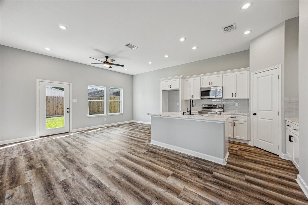 4211 Faulkner St in Houston, TX - Building Photo