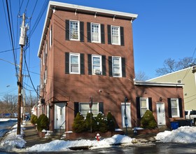 402 Locust St in Mount Vernon, NY - Building Photo - Other