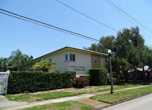 525 9th Ave N in St. Petersburg, FL - Building Photo - Building Photo