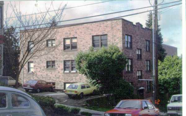 411 E Republican in Seattle, WA - Foto de edificio - Building Photo