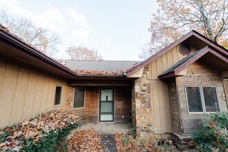 33 Encantado Way in Hot Springs Village, AR - Building Photo - Building Photo