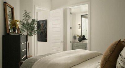 10520 Lakeline Mall Dr in Austin, TX - Building Photo - Building Photo