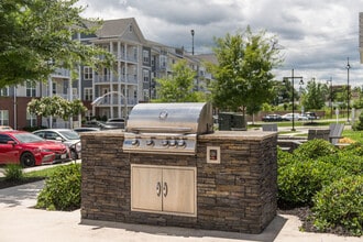 Commonwealth Apartments in Midlothian, VA - Building Photo - Building Photo