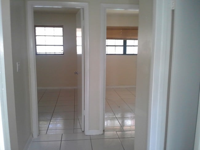 13343 SW 59th Terrace in Miami, FL - Building Photo - Building Photo