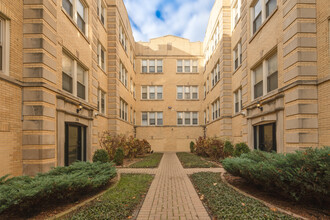 200 N Kenneth in Chicago, IL - Foto de edificio - Building Photo
